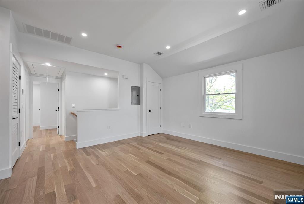 399 Gilbert Street, Unit SECOND Ridgewood, NJ 07450 - Photo 2 of 18
