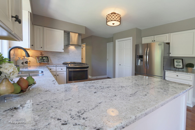 2130 Fairfax Road St. Charles, IL 60174 - Photo 8 of 25