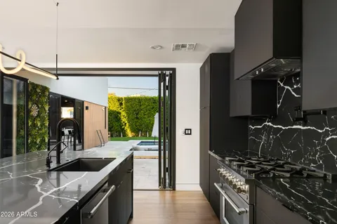 $2,469,000 | 4334 East Lewis Avenue, Phoenix, AZ 85008