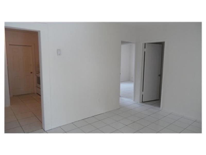 324 Northwest 42nd Street Oakland Park, FL 33309 - Photo 2 of 9 Living Room.