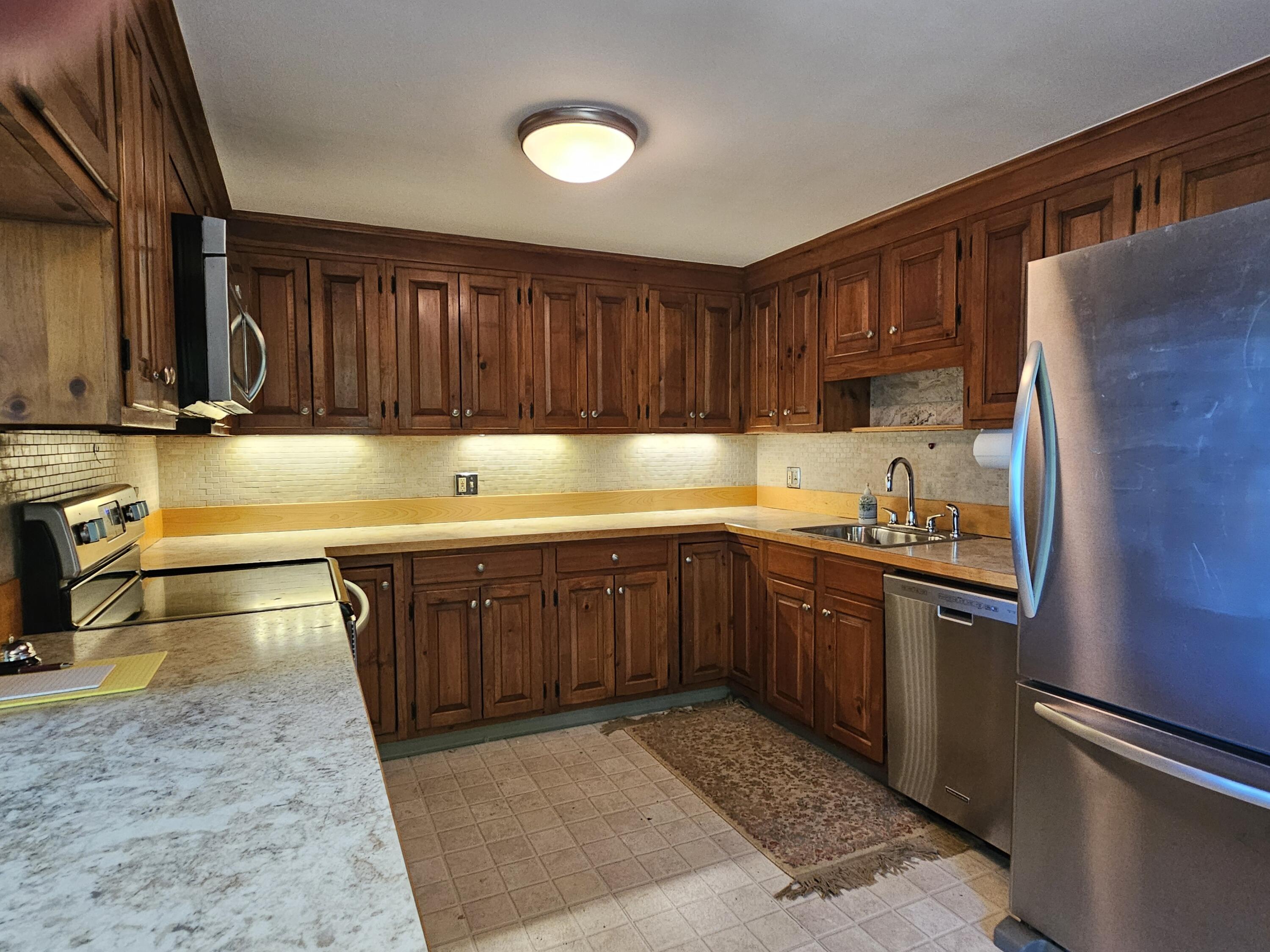 190 Heath Road Bremen, ME 04551 - Photo 37 of 57 KItchen