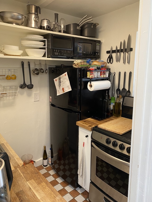 49 Brimmer Street, Unit 9 Boston, MA 02108 - Photo 4 of 19