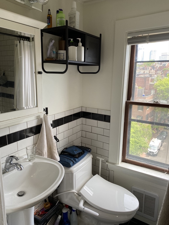 49 Brimmer Street, Unit 9 Boston, MA 02108 - Photo 9 of 19