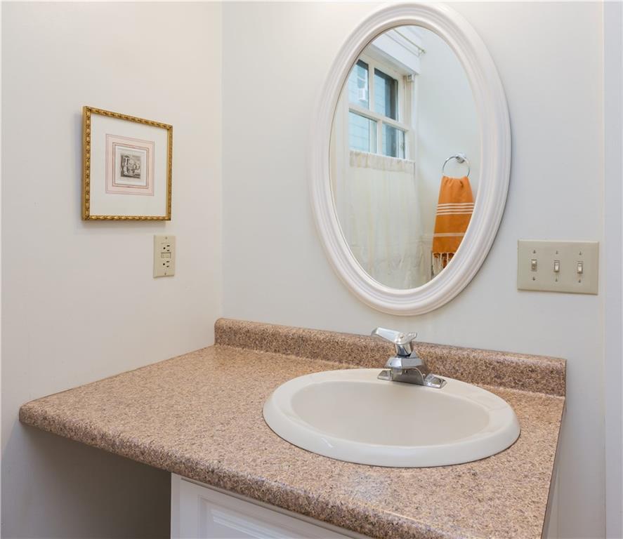 327 Spring Street, Unit 1 Portland, ME 04102 - Photo 16 of 20 Photo