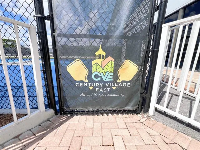 a view of a tennis court