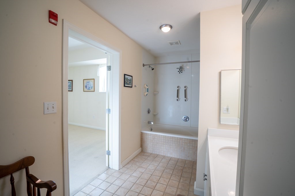 38 Village Road, Unit 209 Middleton, MA 01949 - Photo 13 of 19