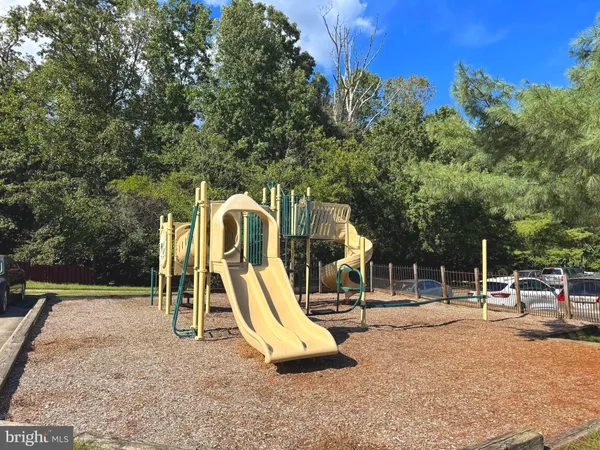 $362,900 | 3615 Wharf Lane, Triangle, VA 22172