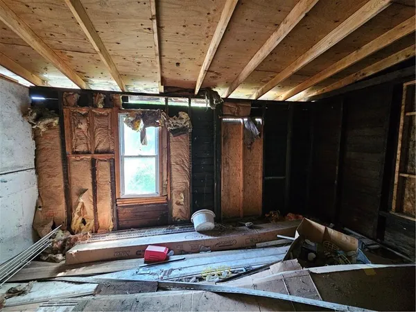 $16,000 | 54 Elm Street, Natrona Heights, PA 15065