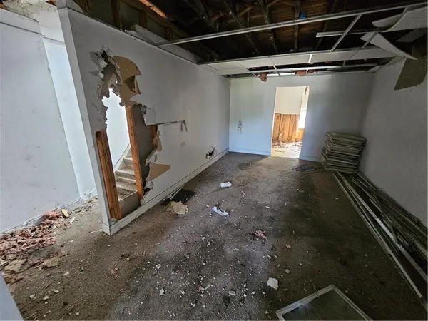 $16,000 | 54 Elm Street, Natrona Heights, PA 15065