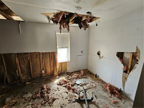 $16,000 | 54 Elm Street, Natrona Heights, PA 15065