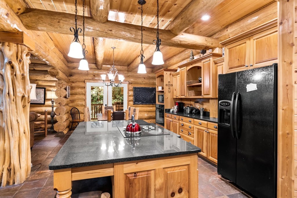 624 Pinnacle Vista Road Gatlinburg, TN 37738 - Photo 9 of 33 Gallery Image 9
