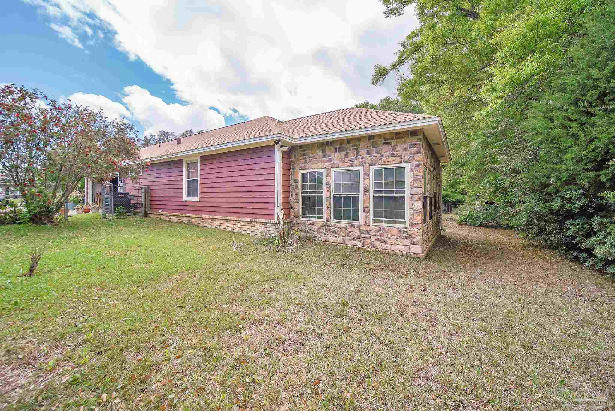 5260 Crowson Road Pensacola, FL 32526 - Photo 18 of 22 Gallery Image 18