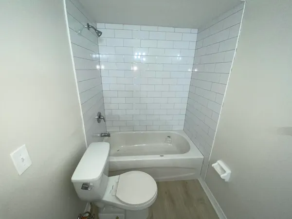 $1,695 | 4120 Maine Street, Unit 8, Lake Worth Beach, FL 33461