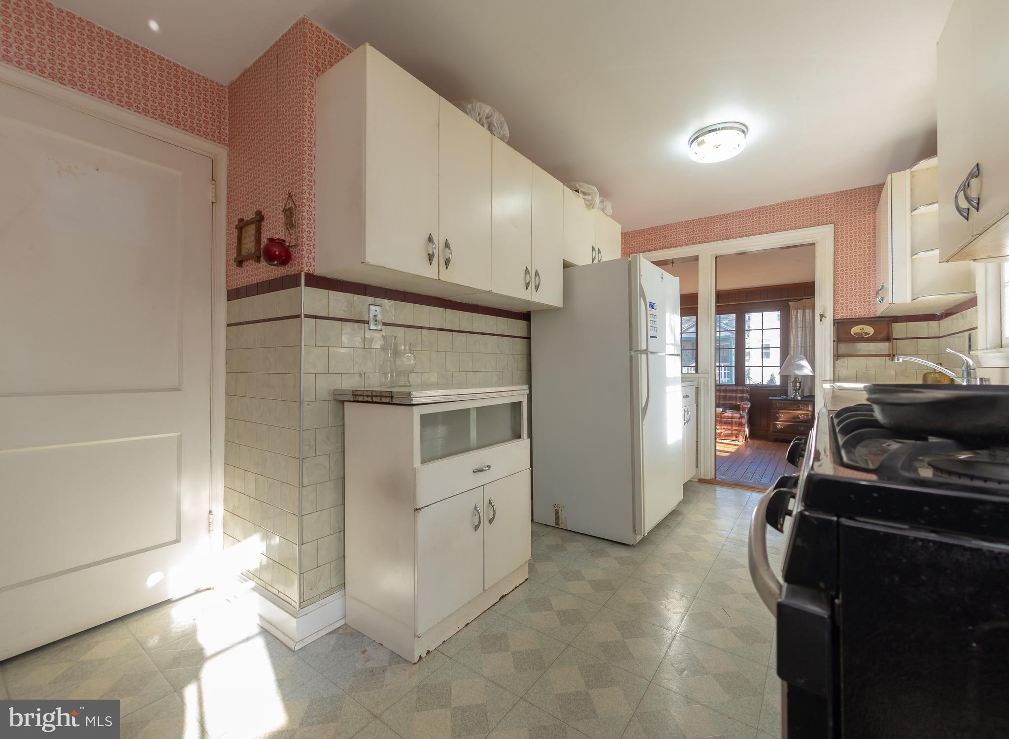 114 Madison Road Lansdowne, PA 19050 - Photo 7 of 20 Kitchen