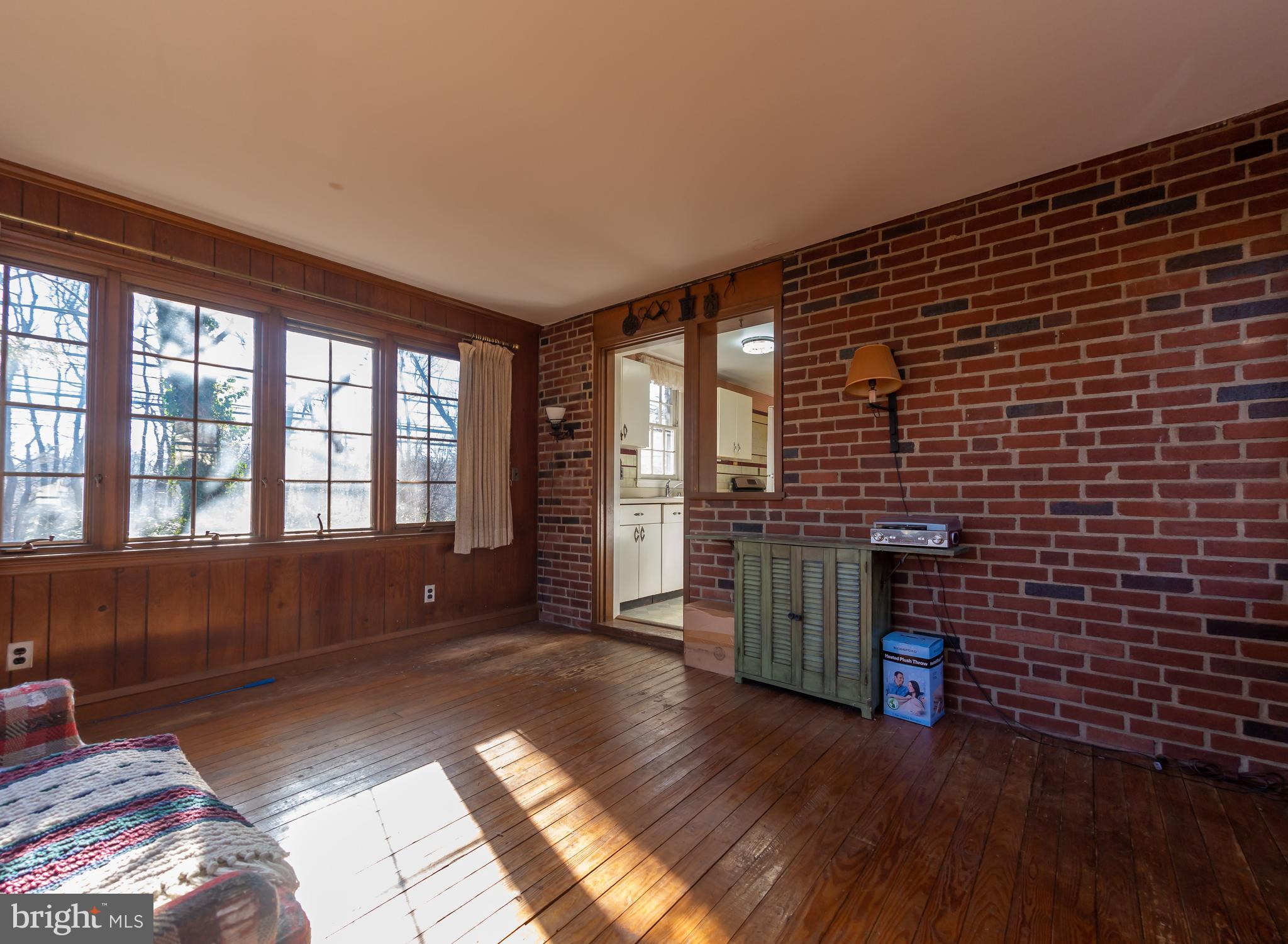 114 Madison Road Lansdowne, PA 19050 - Photo 10 of 20 Family Room