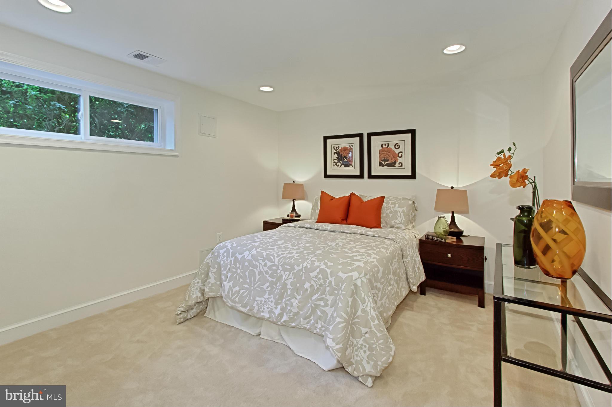 8948 Victoria Road Springfield, VA 22151 - Photo 25 of 30 Bedroom