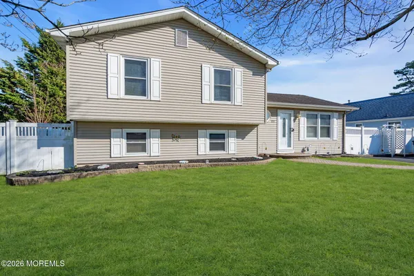 $485,000 | 1233 Pacific Avenue, Beachwood, NJ 08722