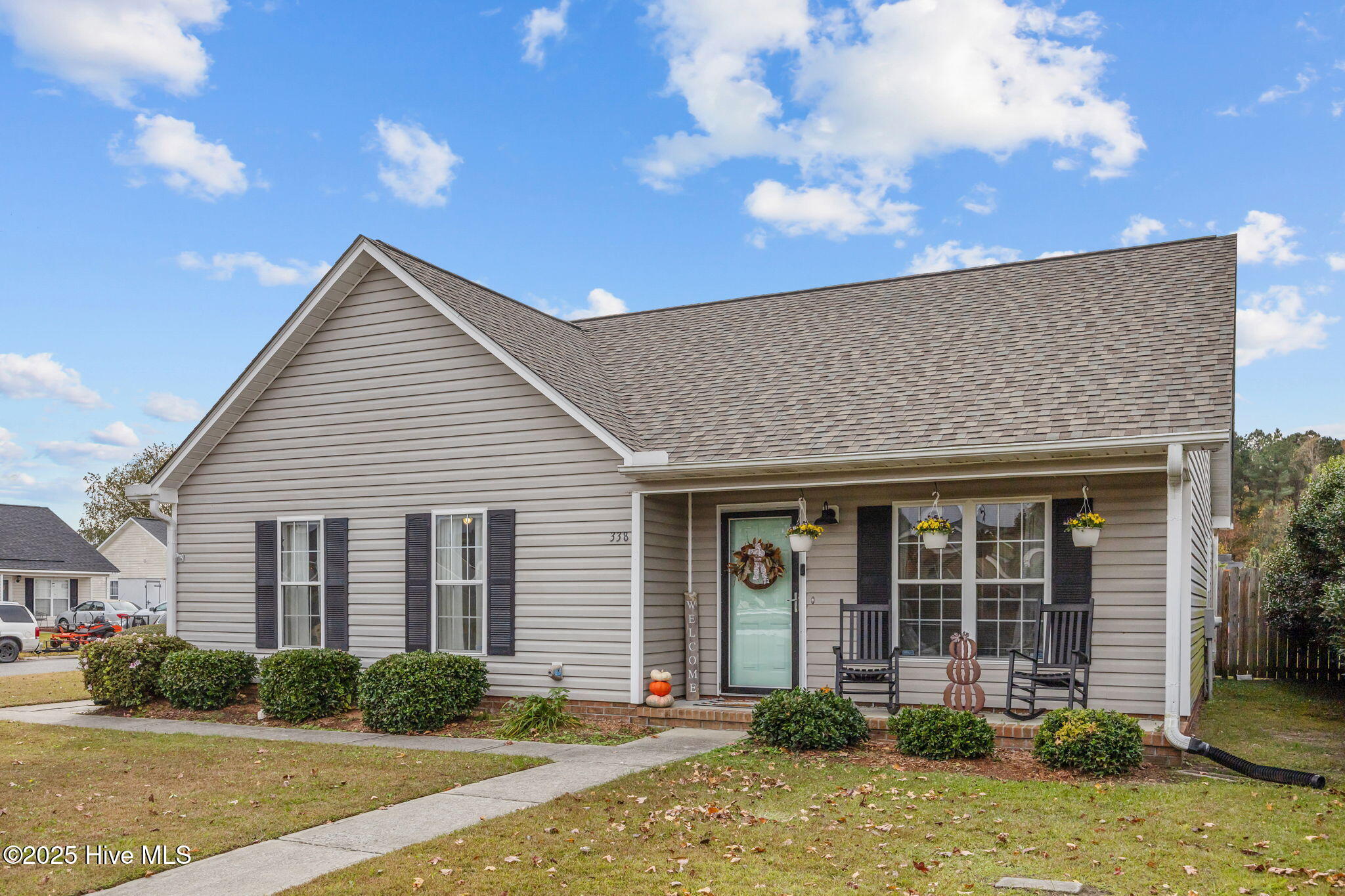 338 Meadow Drive Ayden, NC 28513 - Photo 4 of 53 45-web-or-mls-IMG_7399