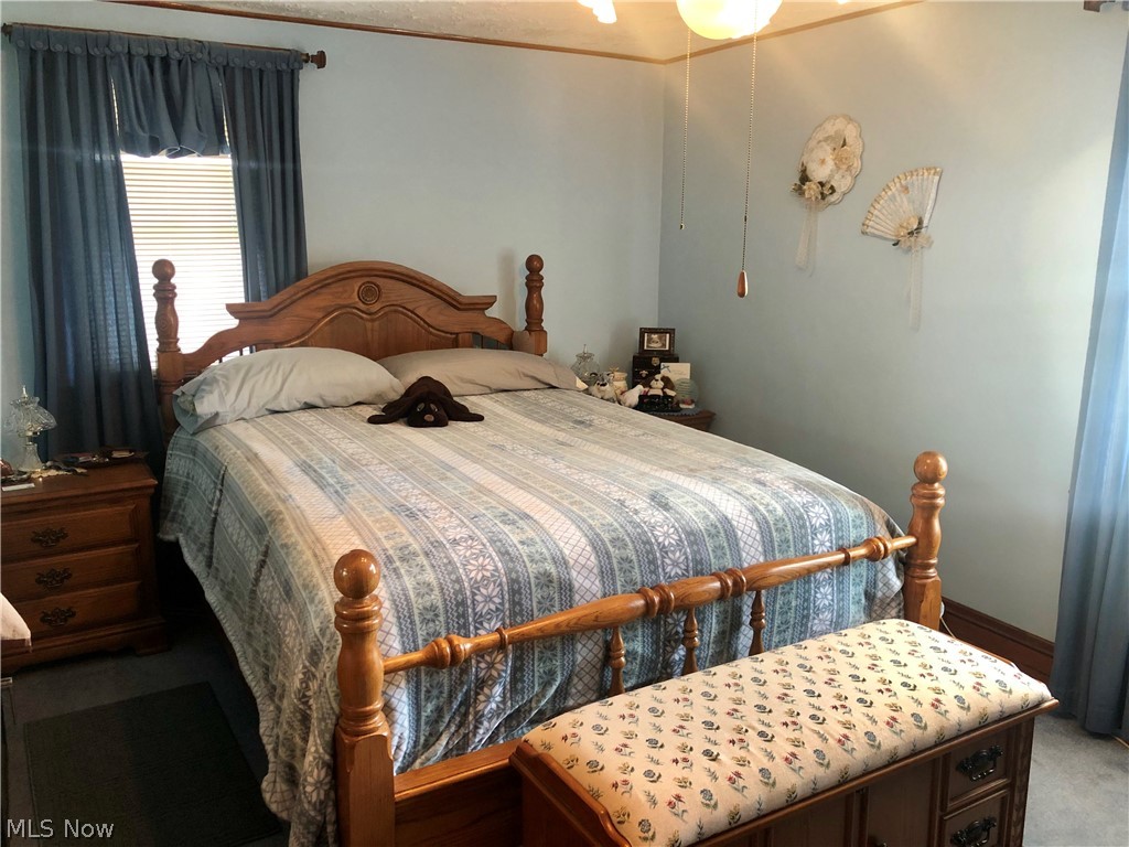 562 Brittain Road Akron, OH 44305 - Photo 10 of 16 SPACIOUS MASTER BEDROOM.