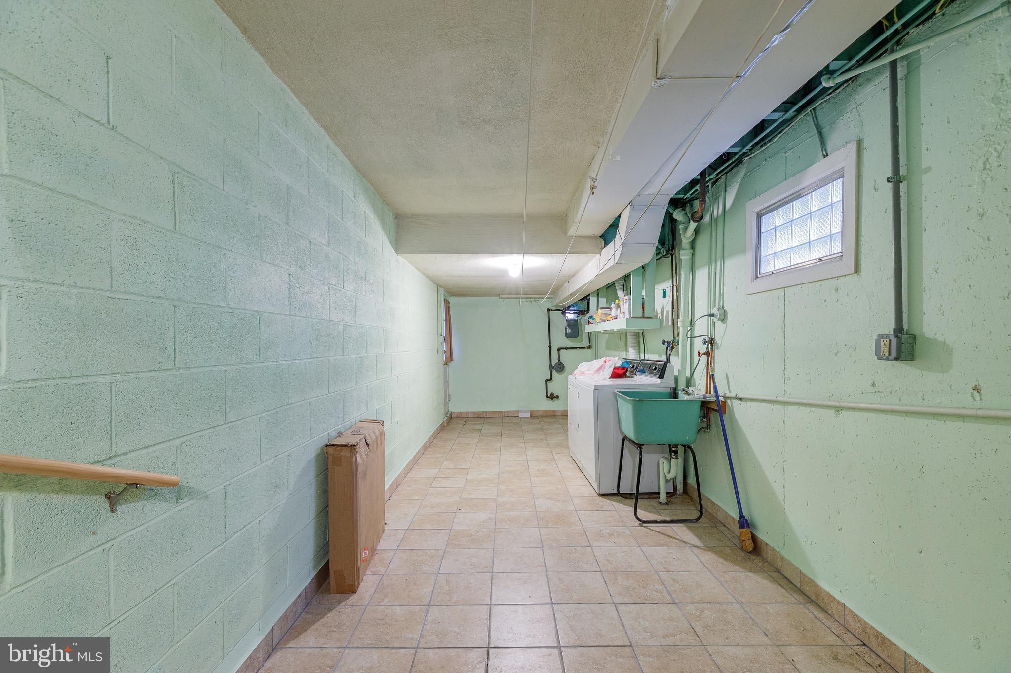9940 Sandy Road Philadelphia, PA 19115 - Photo 12 of 13 Gallery Image 12