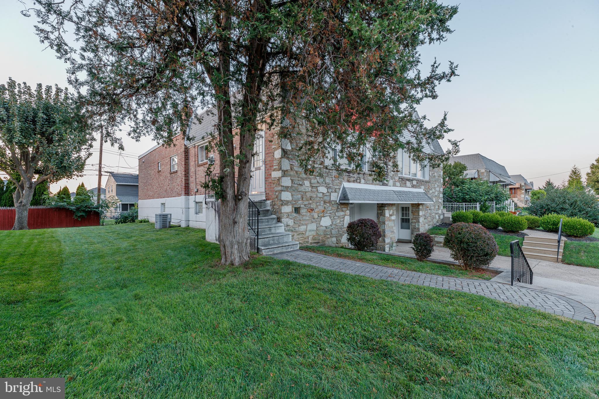9940 Sandy Road Philadelphia, PA 19115 - Photo 2 of 13 Gallery Image 2