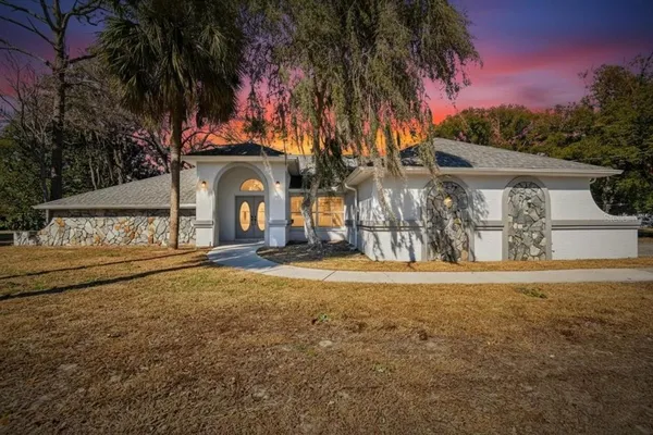 $2,750 | 15047 Woodbury Road, Brooksville, FL 34604