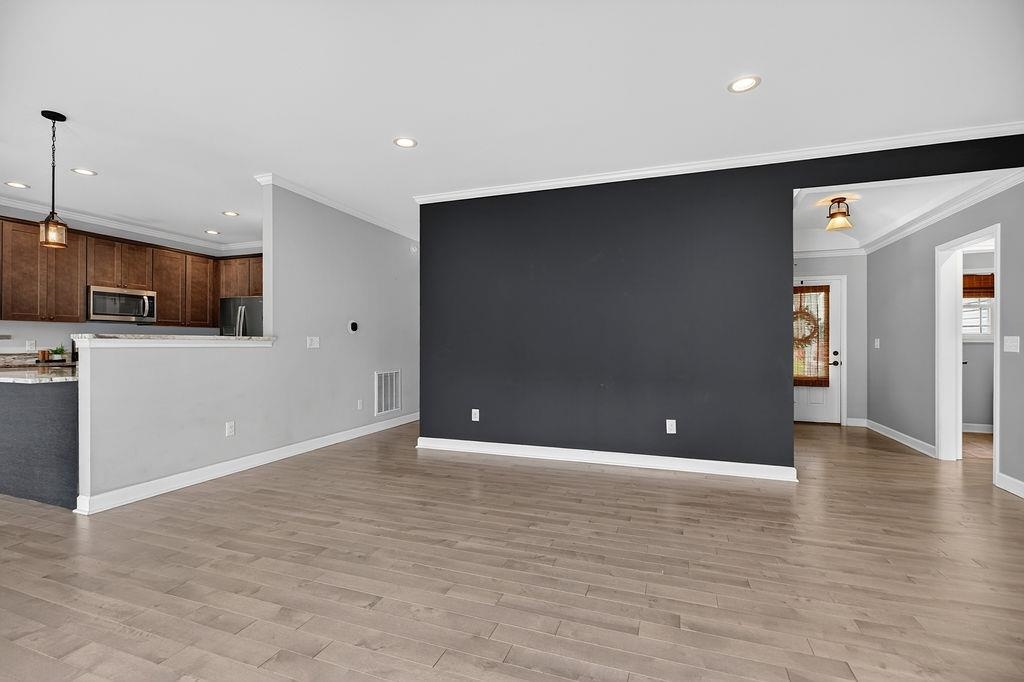 190 Montgomery Road Staunton, VA 24401 - Photo 7 of 46 Gallery Image 7