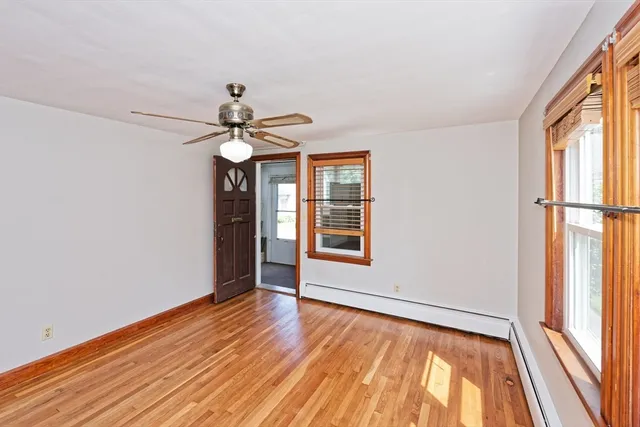 $1,850 | 64 Oak Street, Unit 1, Uxbridge, MA 01569