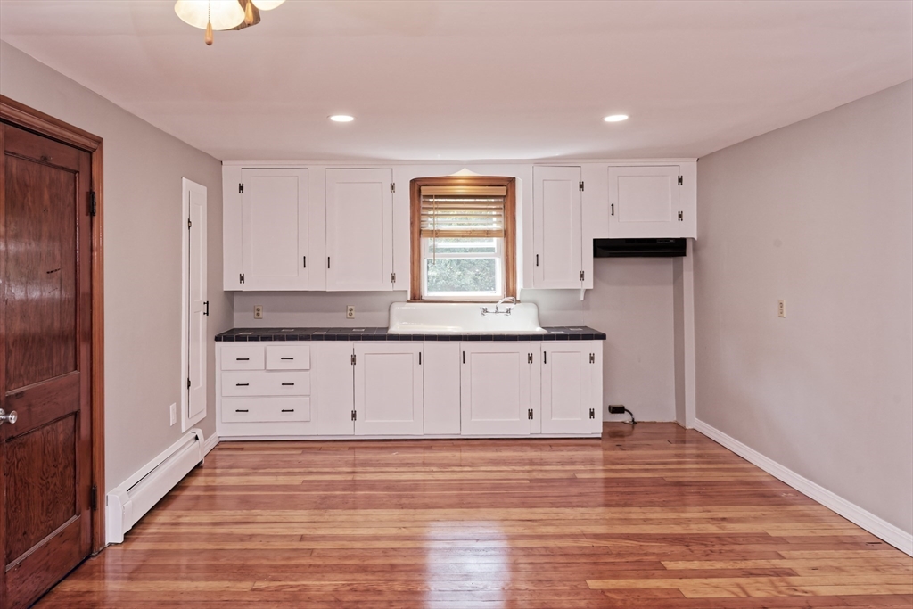 64 Oak Street, Unit 1 Uxbridge, MA 01569 - Photo 5 of 29