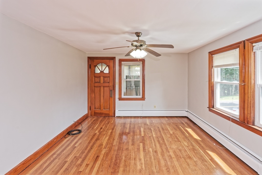 64 Oak Street, Unit 1 Uxbridge, MA 01569 - Photo 7 of 29