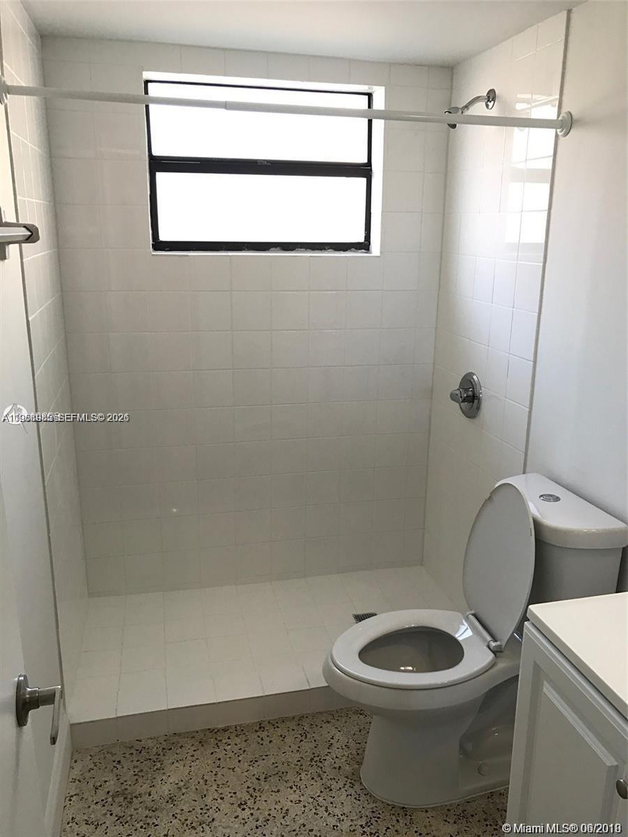 142 Southwest 18th Avenue, Unit 9 Miami, FL 33135 - Photo 5 of 10