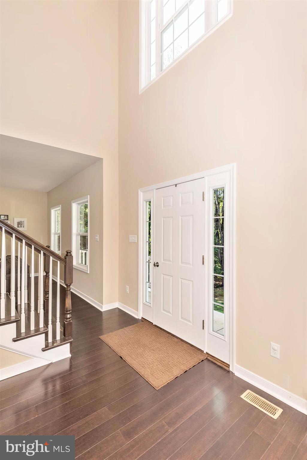 6709 South Clifton Road Frederick, MD 21703 - Photo 2 of 30 2 Story Foyer