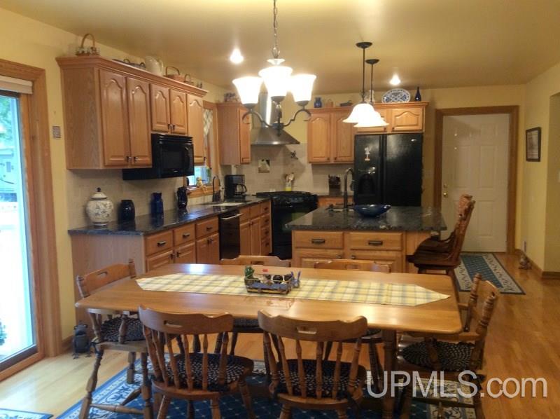 4176 East Shore Road Florence, WI 54121 - Photo 5 of 23 Gallery Image 5