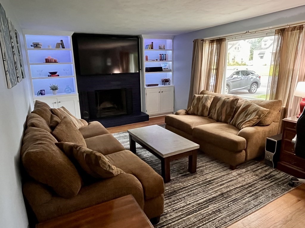 130 Greenleaf Avenue West Springfield, MA 01089 - Photo 13 of 30