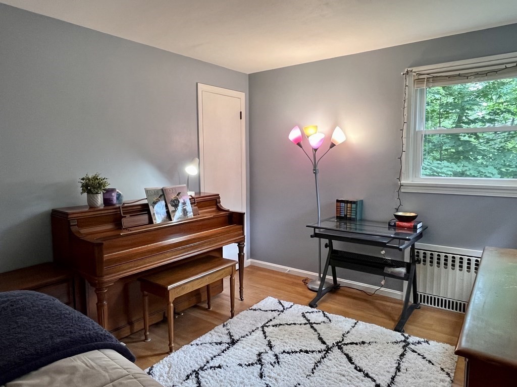 130 Greenleaf Avenue West Springfield, MA 01089 - Photo 19 of 30