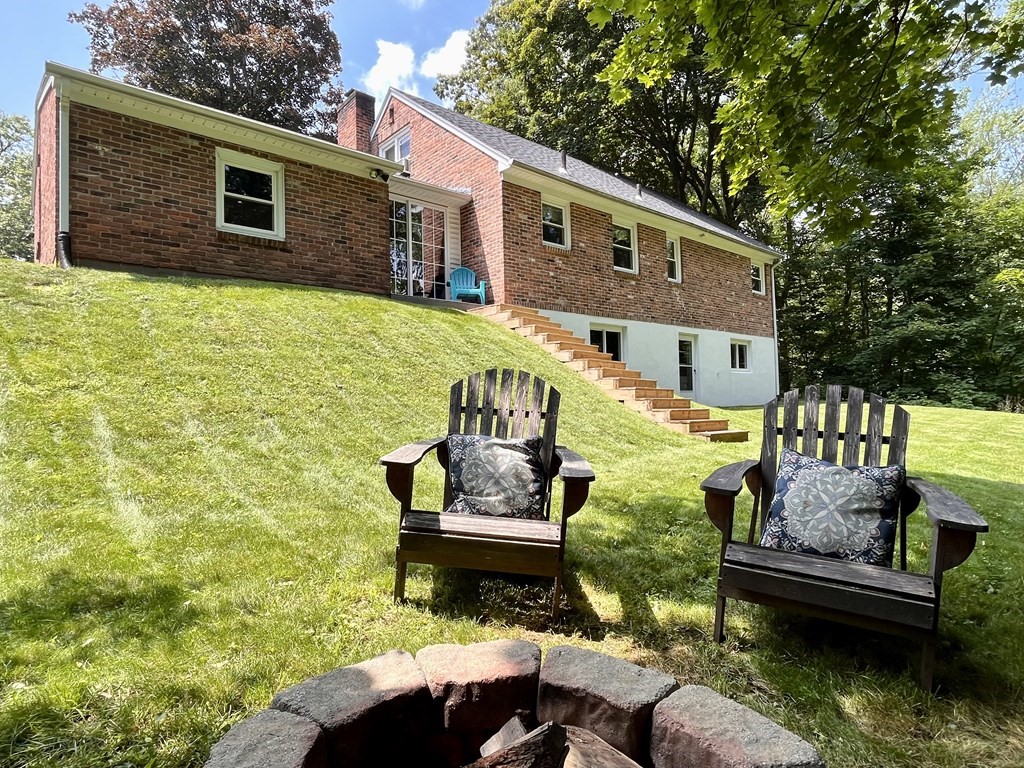 130 Greenleaf Avenue West Springfield, MA 01089 - Photo 22 of 30