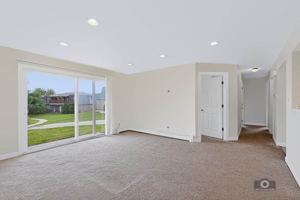 9761 Ravinia Lane Orland Park, IL 60462 - Photo 8 of 38