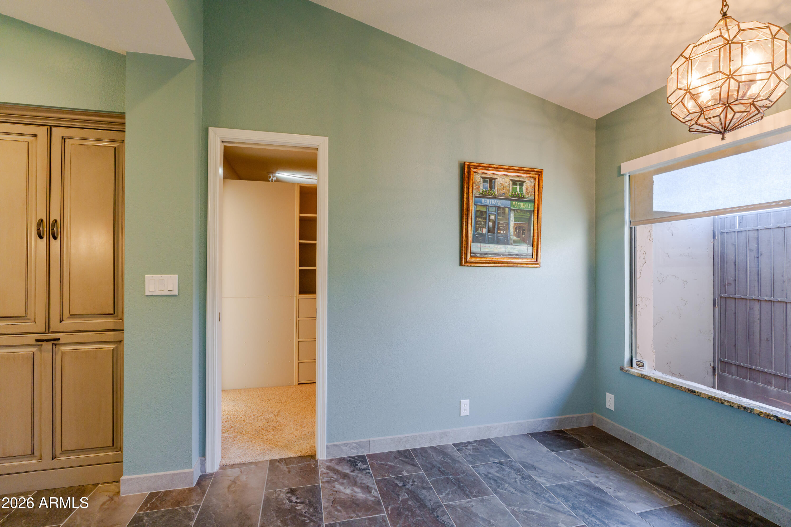 19125 East Vía Esquina Rio Verde, AZ 85263 - Photo 31 of 50 a view of an empty room with a window