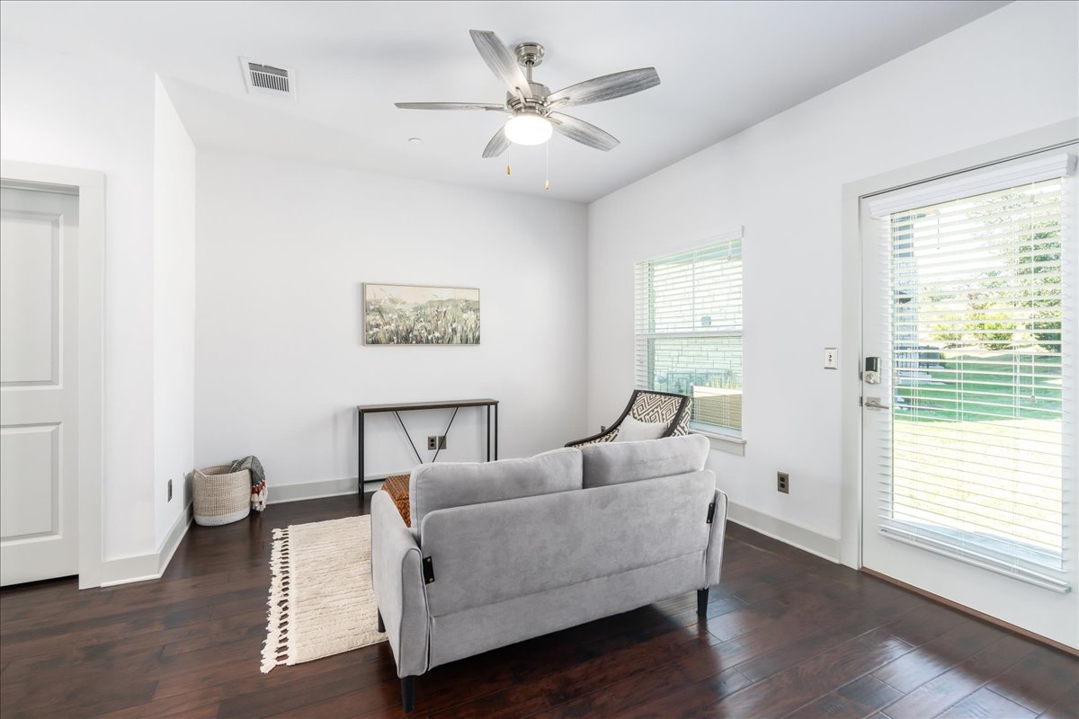 2021 Local Rebel Street, Unit 2021 Leander, TX 78641 - Photo 8 of 40 Living Room