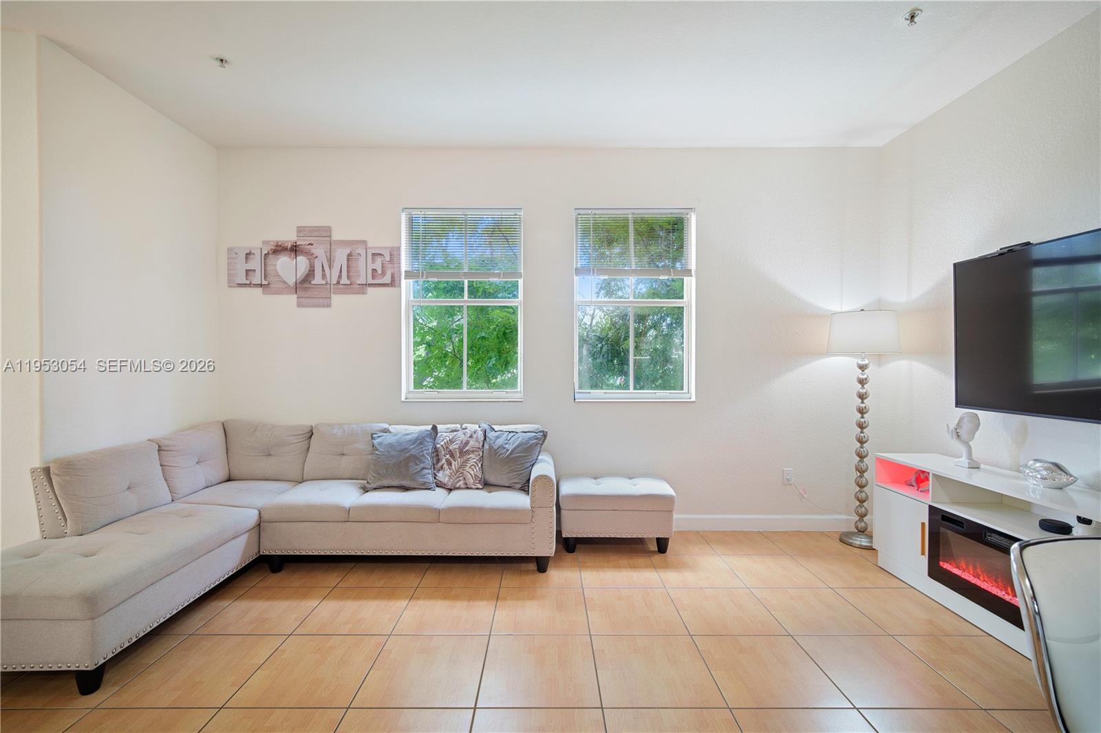 10242 Northwest 7th Street, Unit 209 Miami, FL 33172 - Photo 13 of 31