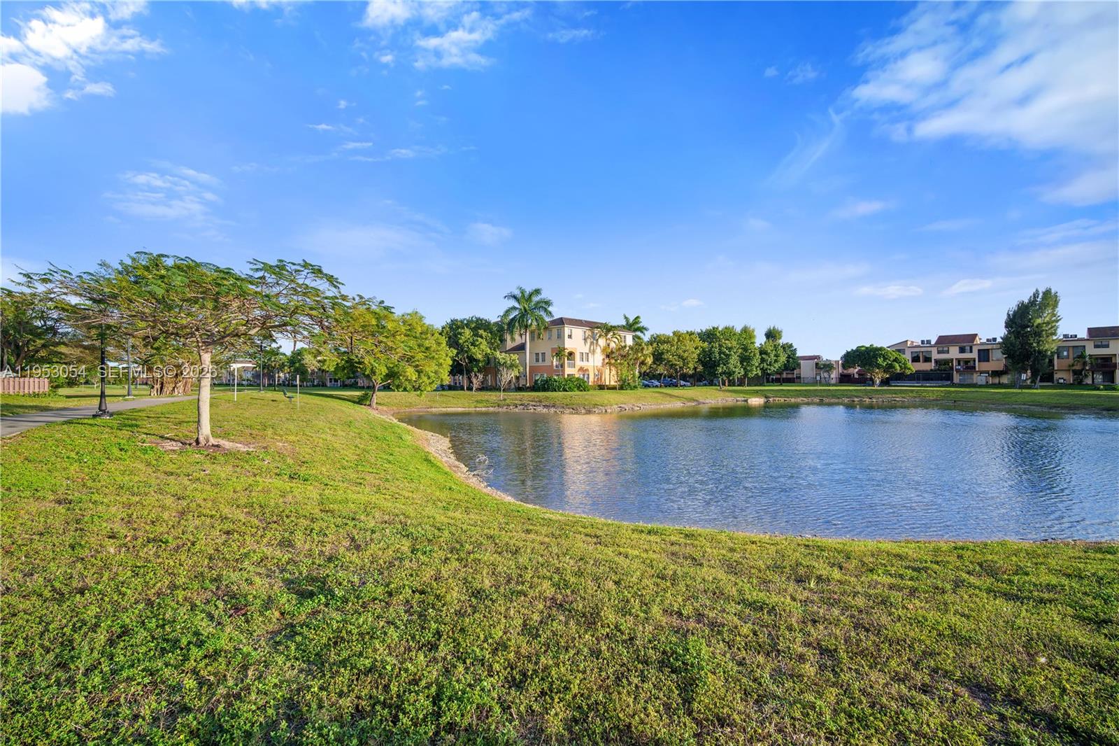 10242 Northwest 7th Street, Unit 209 Miami, FL 33172 - Photo 28 of 31