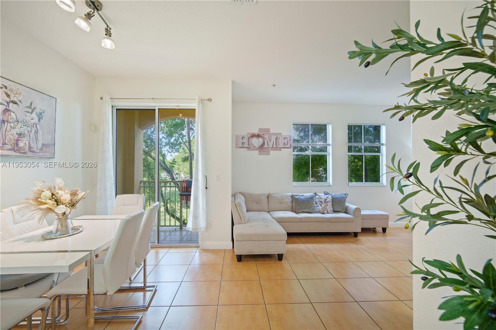 10242 Northwest 7th Street, Unit 209 Miami, FL 33172 - Photo 6 of 31