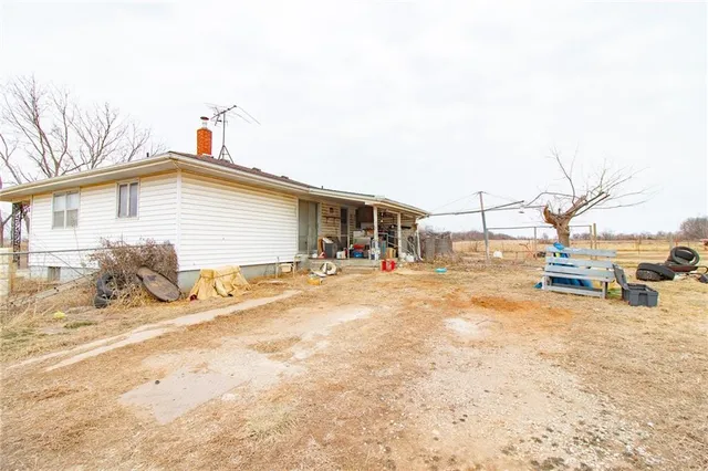 $280,000 | 33425 Bonar Road, Creighton, MO 64739