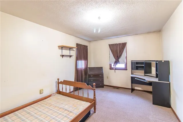 $280,000 | 33425 Bonar Road, Creighton, MO 64739