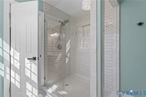 $639,900 | 24221 Pear Orchard Road, Moseley, VA 23120