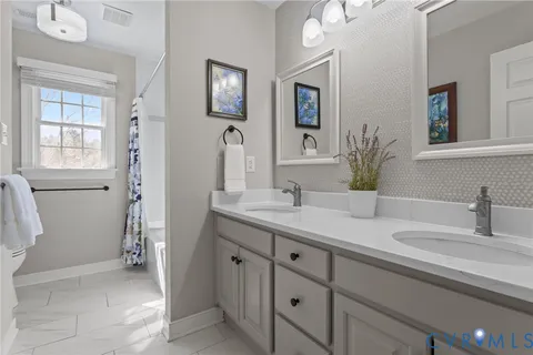 $639,900 | 24221 Pear Orchard Road, Moseley, VA 23120