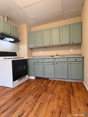 $2,481 | 151-161 Fitch Street, Unit 161, New Haven, CT 06515