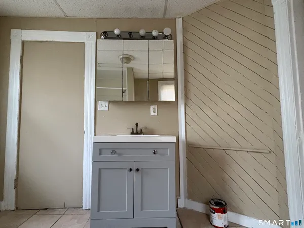 $2,481 | 151-161 Fitch Street, Unit 161, New Haven, CT 06515