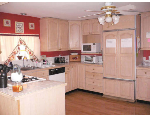 29 Randall Road Maynard, MA 01754 - Photo 3 of 7 Gallery Image 3