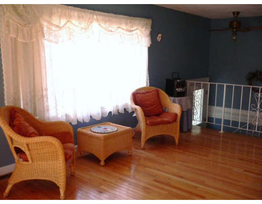 29 Randall Road Maynard, MA 01754 - Photo 5 of 7 Gallery Image 5